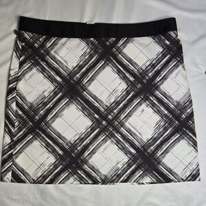Greg Norman Black And White Golf Skort – Size 12, Comfort Waist, Slash Pockets